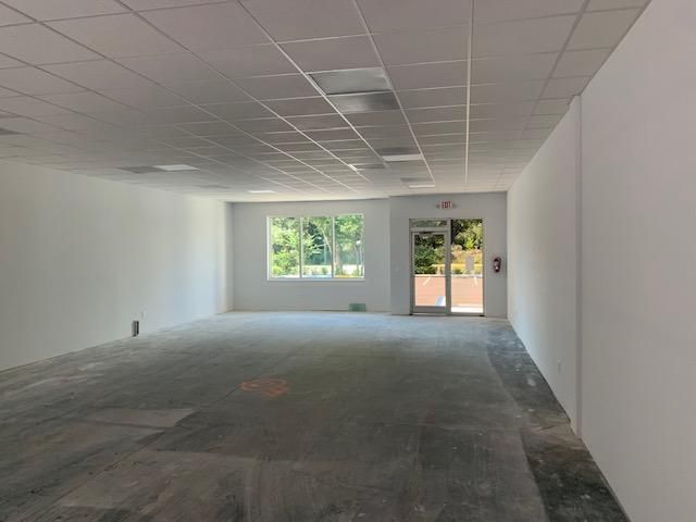 Palm River Commons: 6609 Causeway Blvd, Tampa, FL 33619